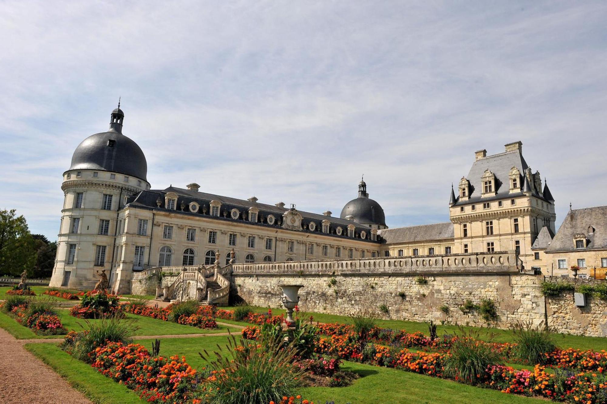 Logis Hotel Le Relais Du Moulin Valencay Bagian luar foto