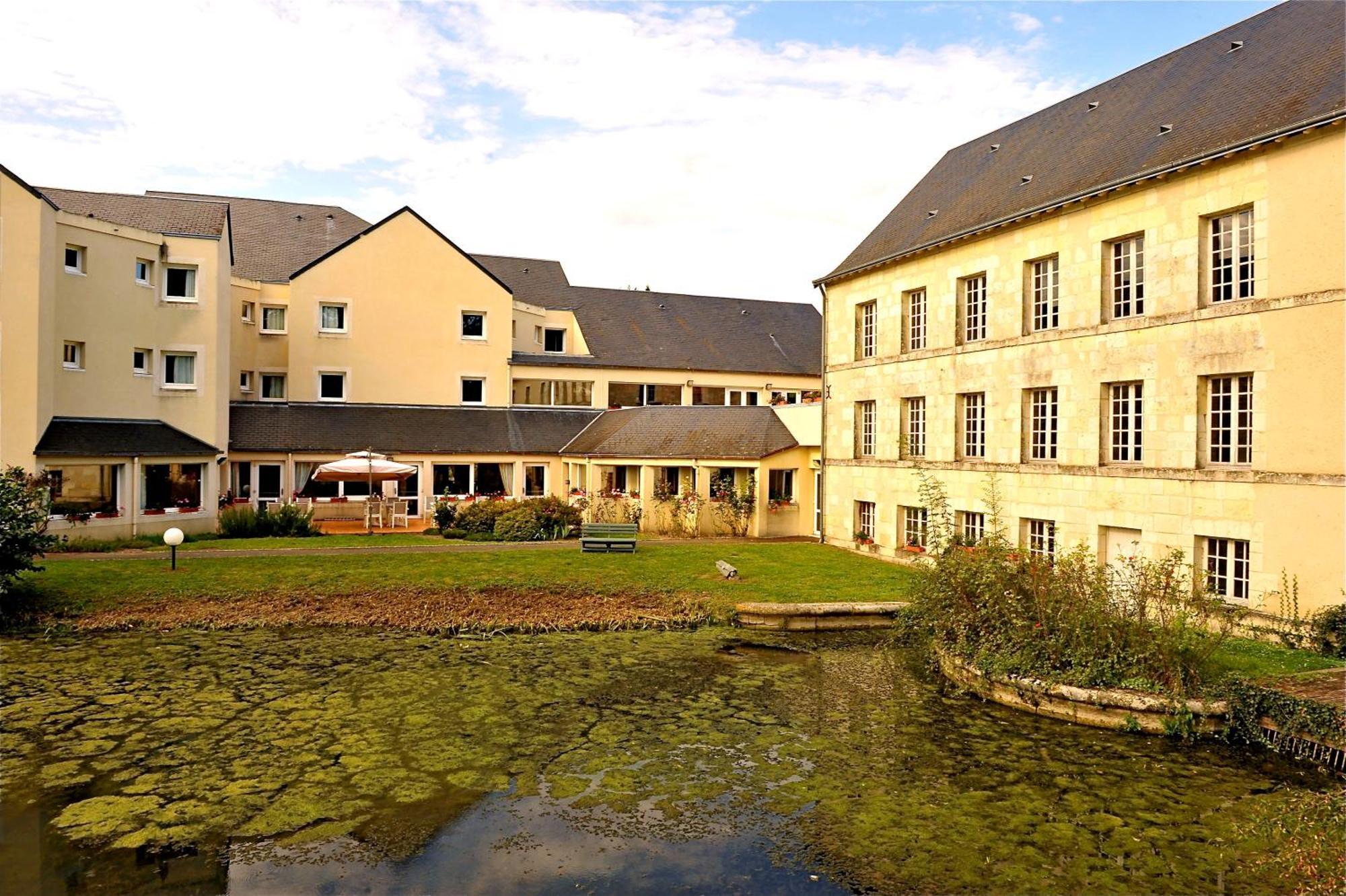 Logis Hotel Le Relais Du Moulin Valencay Bagian luar foto