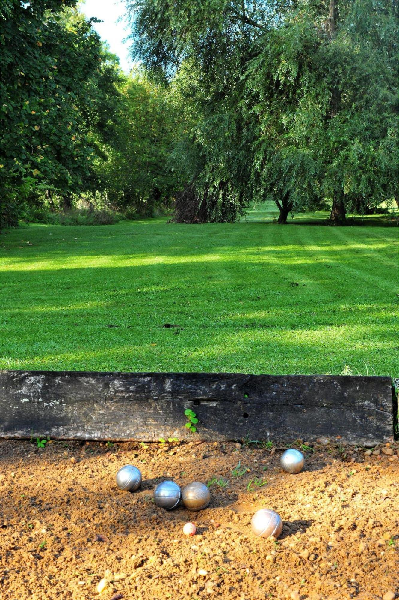 Logis Hotel Le Relais Du Moulin Valencay Bagian luar foto
