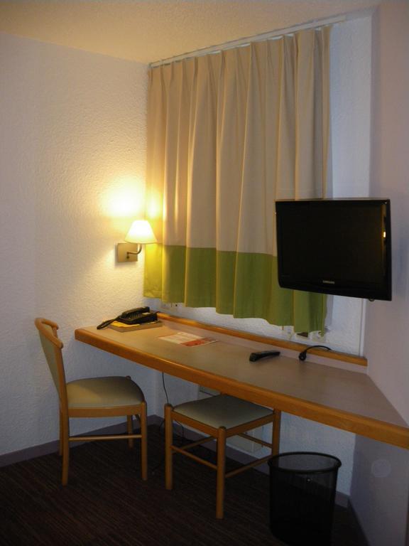 Logis Hotel Le Relais Du Moulin Valencay Bagian luar foto
